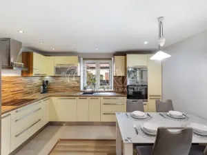 Prodej rodinného domu, Doubravčice, Českobrodská, 162 m2