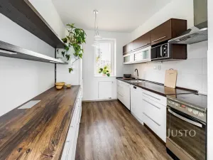 Prodej bytu 3+1, České Budějovice - České Budějovice 2, Dubenská, 77 m2