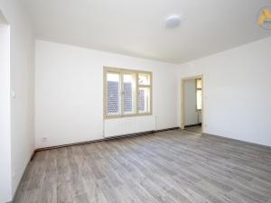 Pronájem bytu 2+1, Písek, třída Národní svobody, 59 m2