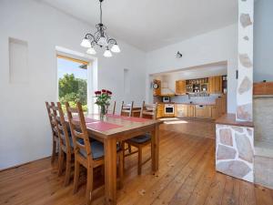 Prodej rodinného domu, Mnichovice, Myšlínská, 321 m2