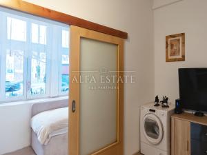 Prodej bytu 2+kk, Karlovy Vary - Stará Role, Závodu míru, 36 m2