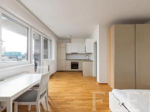 Pronájem bytu 1+kk, Praha - Jinonice, Pod stolovou horou, 42 m2