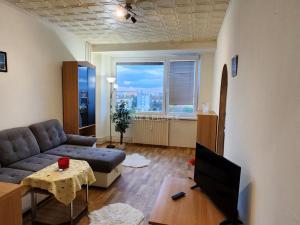 Pronájem bytu 1+1, Praha - Záběhlice, Zvonková, 40 m2