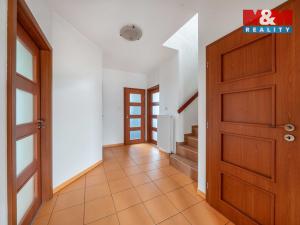 Prodej rodinného domu, Litohlavy, 185 m2