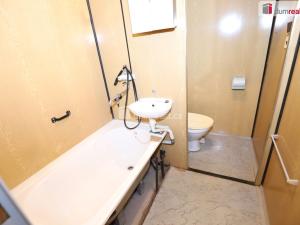 Prodej bytu 1+1, Sokolov, Slovenská, 38 m2