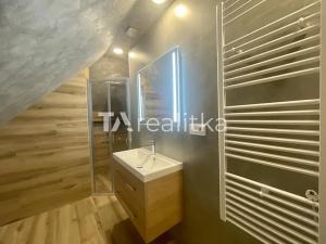 Pronájem bytu 3+1, Ostrava, Keramická, 85 m2