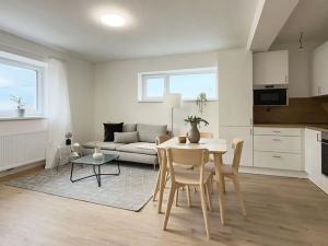 Prodej bytu 3+kk, Kobylnice, Uzavřená, 73 m2