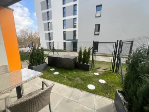 Pronájem bytu 1+kk, Praha - Hostivař, Nurmiho, 32 m2