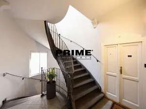 Pronájem bytu 3+1, Praha - Malá Strana, Hroznová, 73 m2