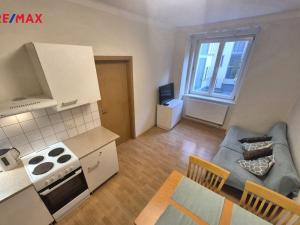 Prodej bytu 2+kk, Praha - Žižkov, Radhošťská, 50 m2