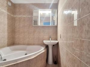 Pronájem bytu 3+1, Praha - Bohnice, Lindavská, 77 m2