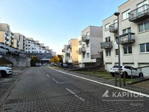 Pronájem bytu 1+kk, Praha - Hlubočepy, Chlupáčova, 27 m2