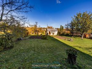 Prodej komerčního pozemku, Znojmo, Suchohrdelská, 2312 m2