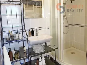 Prodej bytu 2+1, Valtice, Pod zámkem, 63 m2