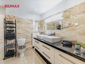 Prodej vícegeneračního domu, České Velenice, Komenského, 247 m2