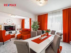 Prodej rodinného domu, České Velenice, Komenského, 247 m2