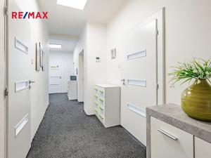 Prodej rodinného domu, České Velenice, Komenského, 247 m2