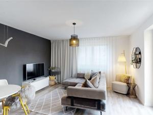 Prodej rodinného domu, Beroun - Beroun-Zdejcina, Hudlická, 194 m2