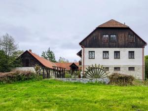 Prodej ubytování, Červená Lhota, 1220 m2