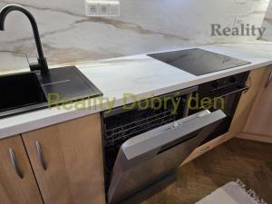 Pronájem bytu 2+kk, Opava, Lidická, 50 m2