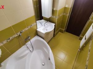 Prodej bytu 3+1, Štíty, Sportovní, 90 m2