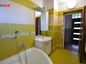 Prodej bytu 3+1, Štíty, Sportovní, 81 m2