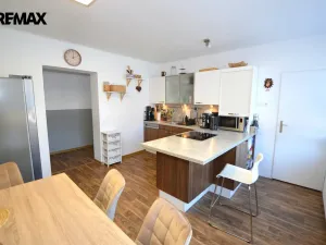 Prodej bytu 3+1, Štíty, Sportovní, 81 m2