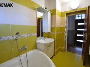 Prodej bytu 3+1, Štíty, Sportovní, 81 m2