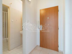 Pronájem bytu 1+kk, Praha, 32 m2