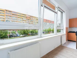 Pronájem bytu 1+kk, Praha - Stodůlky, Petržílkova, 32 m2