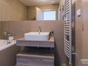 Pronájem bytu 2+kk, Hradec Králové - Věkoše, Věkošská, 50 m2