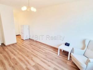 Pronájem bytu 2+kk, Praha - Černý Most, Vašátkova, 42 m2