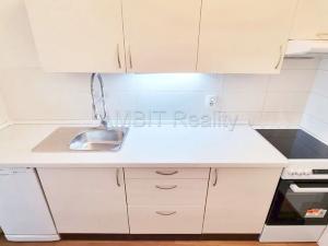 Pronájem bytu 2+kk, Praha - Černý Most, Vašátkova, 42 m2