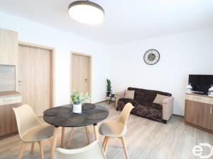 Pronájem bytu 2+kk, Roudná, 45 m2