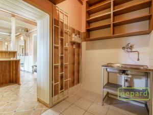 Prodej obchodního prostoru, Karlovy Vary, Rohová, 120 m2