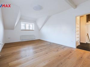 Pronájem bytu 3+kk, Praha - Satalice, Vinořská, 110 m2