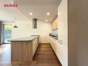 Pronájem bytu 3+kk, Praha - Lysolaje, Lysolajské údolí, 70 m2