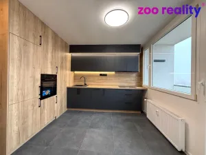 Prodej bytu 2+1, Chomutov, Vítězslava Nezvala, 49 m2