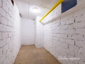 Pronájem bytu 3+1, Praha - Krč, Rosečská, 84 m2