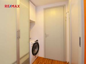 Pronájem bytu 2+kk, Praha - Vysočany, Ocelářská, 50 m2