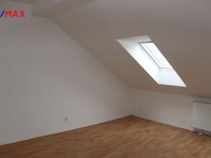 Pronájem bytu 1+kk, Brno - Židenice, Bubeníčkova, 25 m2