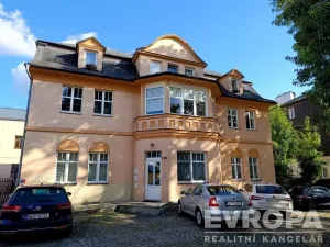 Prodej bytu 2+1, Nový Bor, Palackého náměstí, 67 m2