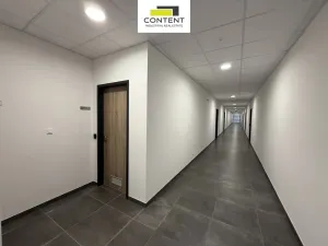 Prodej výrobních prostor, Mochov, U Mrazíren, 4977 m2