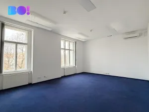 Pronájem kanceláře, Praha, Žerotínova, 420 m2