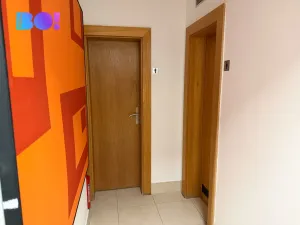 Pronájem kanceláře, Praha, Žerotínova, 420 m2