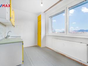 Prodej bytu 3+1, Liberec - Liberec VI-Rochlice, Sametová, 70 m2