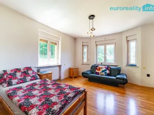 Prodej rodinného domu, Aš, Březová, 210 m2