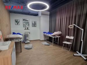 Pronájem obchodního prostoru, Praha - Karlín, Sokolovská, 165 m2