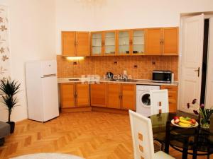 Pronájem bytu 2+kk, Praha - Nové Město, Mikulandská, 65 m2