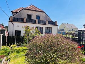 Prodej rodinného domu, Kamenné Žehrovice, Revoluční, 280 m2